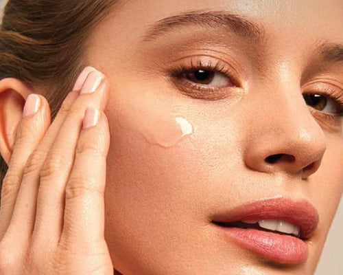 Gel exfoliant pentru piele și corp, cu extract de portocală.